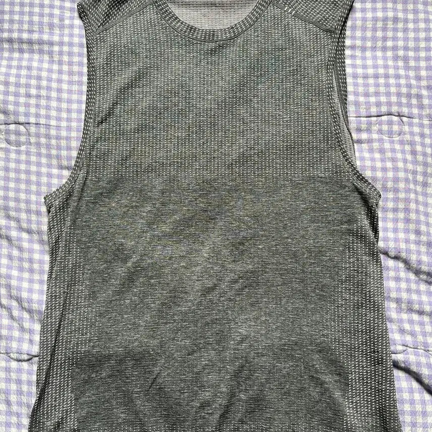 [BUNJANG] Lululemon Metal Vent Sleeveless Forest Green / 룰루레몬 메탈벤트 슬리브리스 포레스트그린