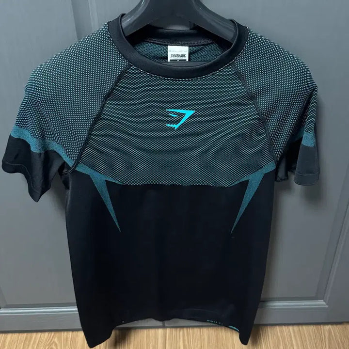 [BUNJANG] Gymshark Onyx Blue T-Shirt / 짐샤크 오닉스 블루 판매합니다