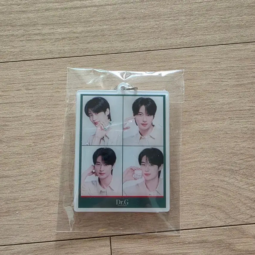[BUNJANG] Dr.G x Byun Woo Seok Sealed Photokeyring / [미개봉] 닥터지x변우석 포토키링