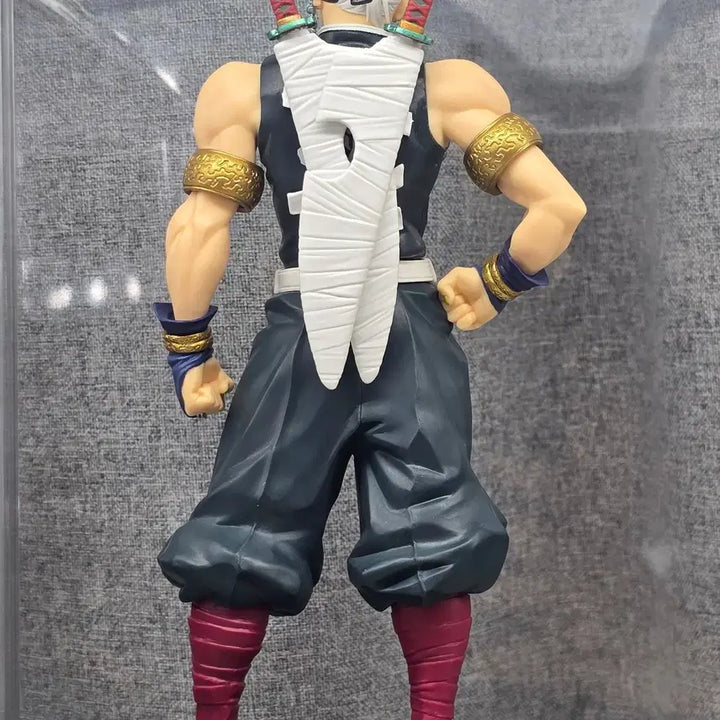 [BUNJANG] Demon Slayer Tengen Uzui Figure / 귀멸의 칼날 우즈이 텐겐 피규어
