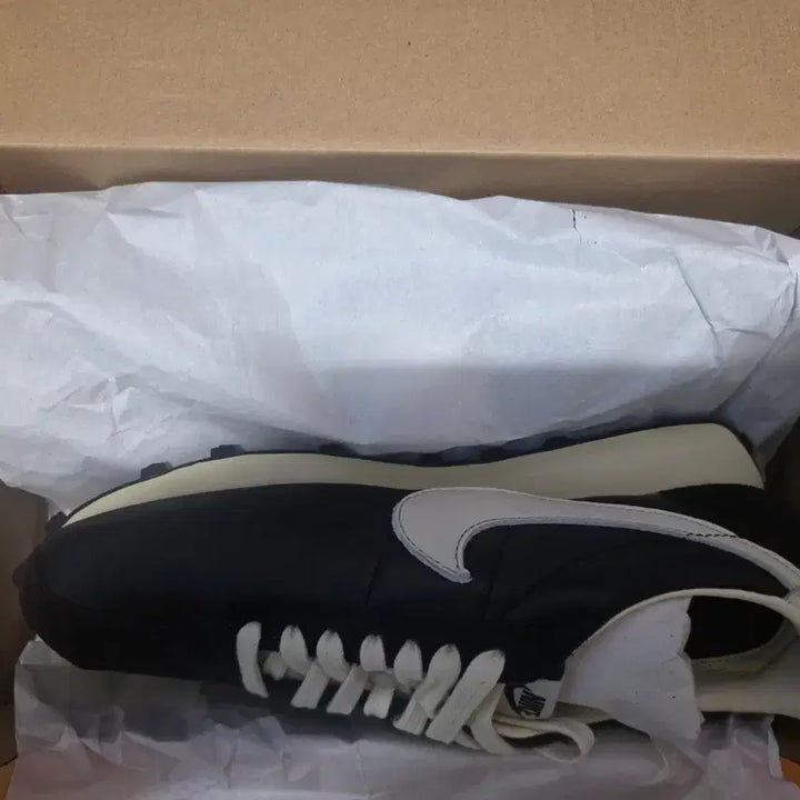 [BUNJANG] Nike LD-1000 Premium Black 270 / 새상품 나이키 ld-1000 프리미엄 블랙 270