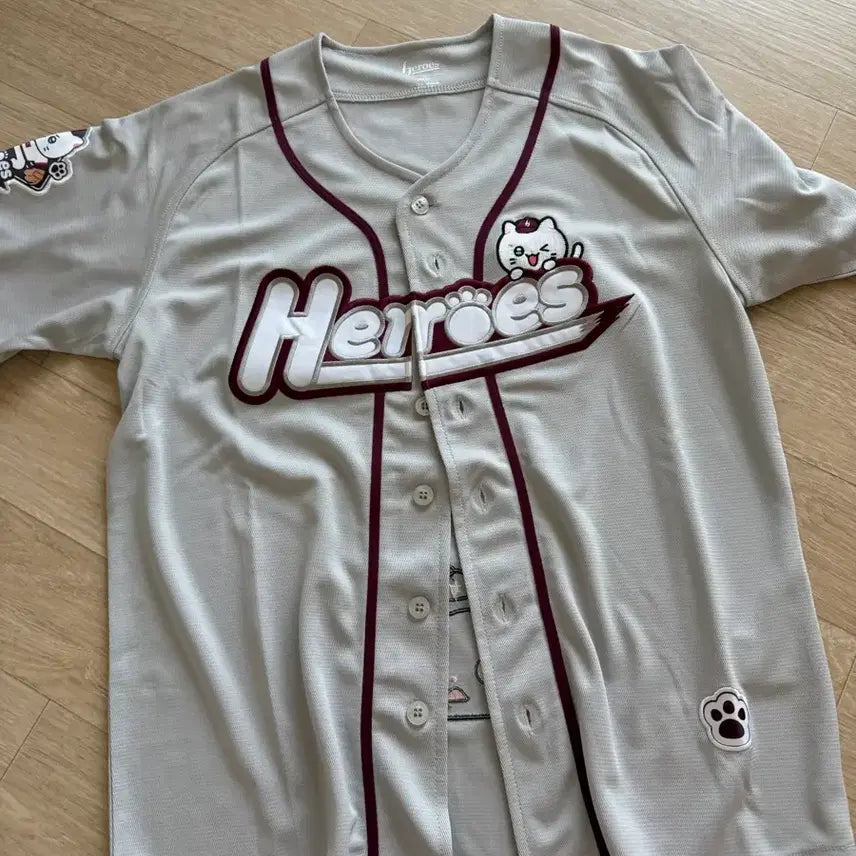 [BUNJANG] Kiwoom Heroes Choonbae Gray Uniform - Size 90 / 키움히어로즈 춘배그레이 유니폼 90- 무마킹, 택만 뗀 새제품