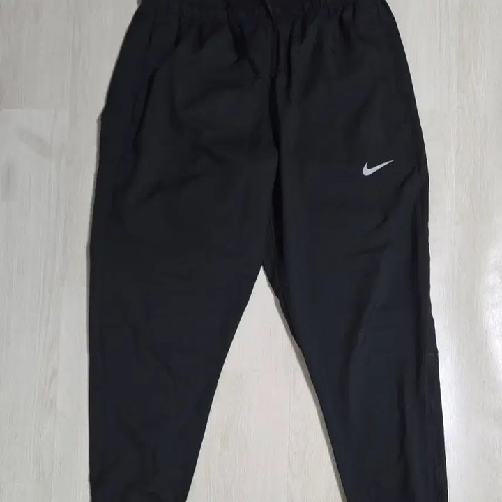[BUNJANG] Nike Dri-FIT Challenger Woven Running Pants (XL, Black) / (착샷) 나이키 드라이핏 챌린저 우븐 러닝 팬츠