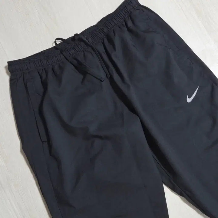 [BUNJANG] Nike Dri-FIT Challenger Woven Running Pants (XL, Black) / (착샷) 나이키 드라이핏 챌린저 우븐 러닝 팬츠