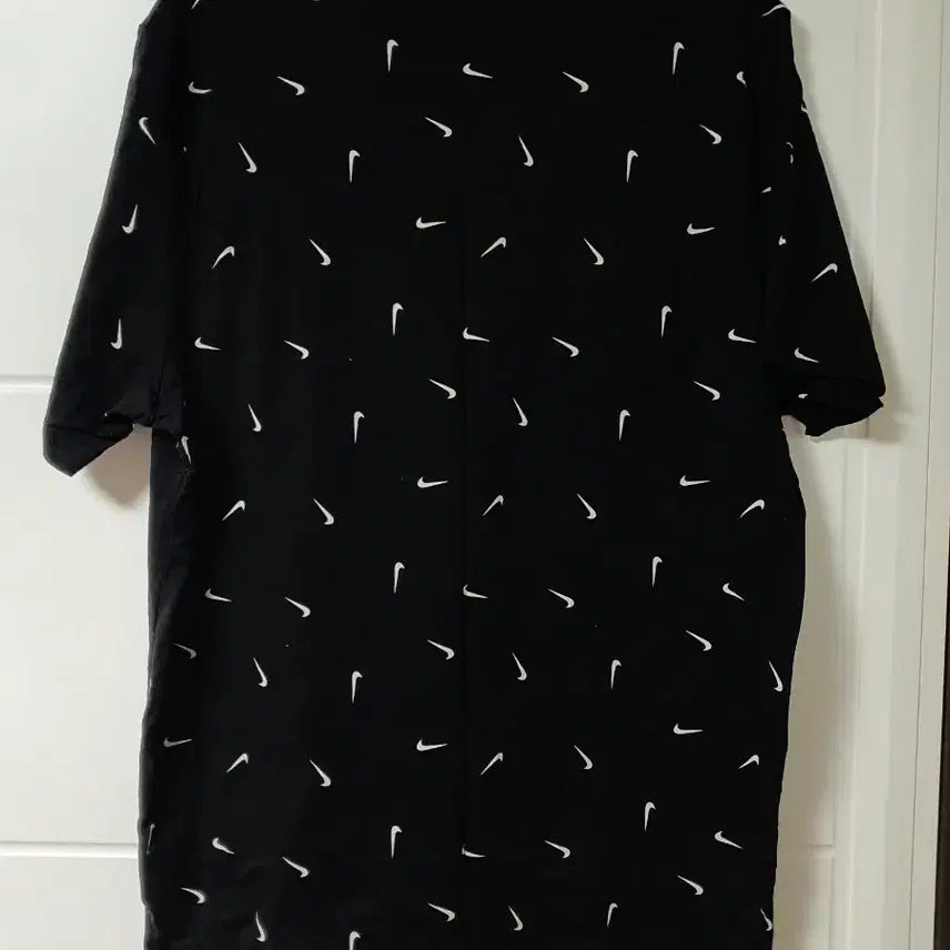 [BUNJANG] Nike Swoosh All-Print T-Shirt / 나이키 스우시 올프린트 티셔츠