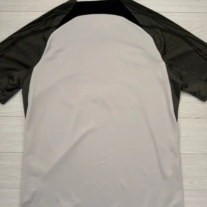 [BUNJANG] Barcelona Training Top T-Shirt L / 바르셀로나 유니폼 트레이닝탑 반팔 L
