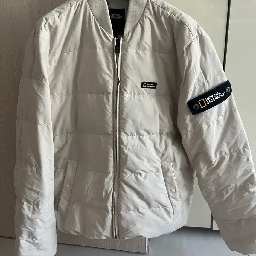 [SOLD OUT] 내셔널지오그래픽 경량 패딩 베이지 M
