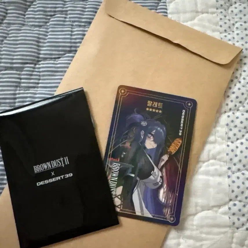[BUNJANG] Brown Dust 2 Desert 39 Palette Acrylic Stand + Photocard (Unused) / 브라운더스트2 다저트39 팔레트 아크릴 + 포카 (미사용)