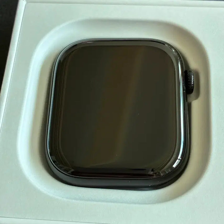 [BUNJANG] Apple Watch 11 46mm Aluminum Jet Black GPS Model with Black Sports Band / 애플워치 11 46mm