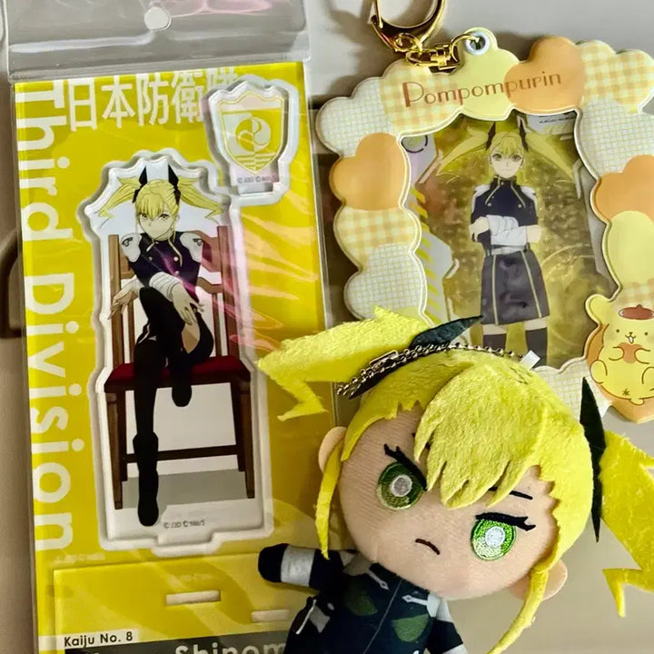 [BUNJANG] Kaiju No. 8 Shinomiya Kikoru Acrylic Stand, Plush Doll, and Clear Card Bundle Set / 괴수 8호 시노미야 키코루 아크릴 스탠드 누이 인형 클리어 카드 일괄