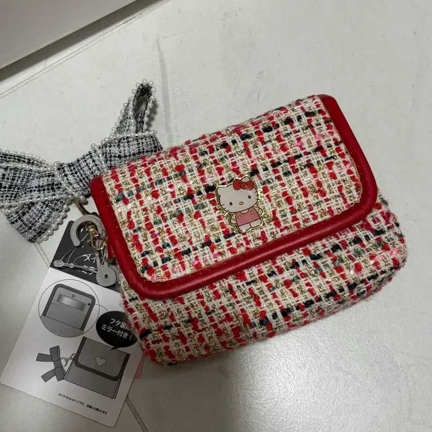 [BUNJANG] Hello Kitty Tweed Pouch with Mirror / 키티 거울 파우치 트위드 파우치