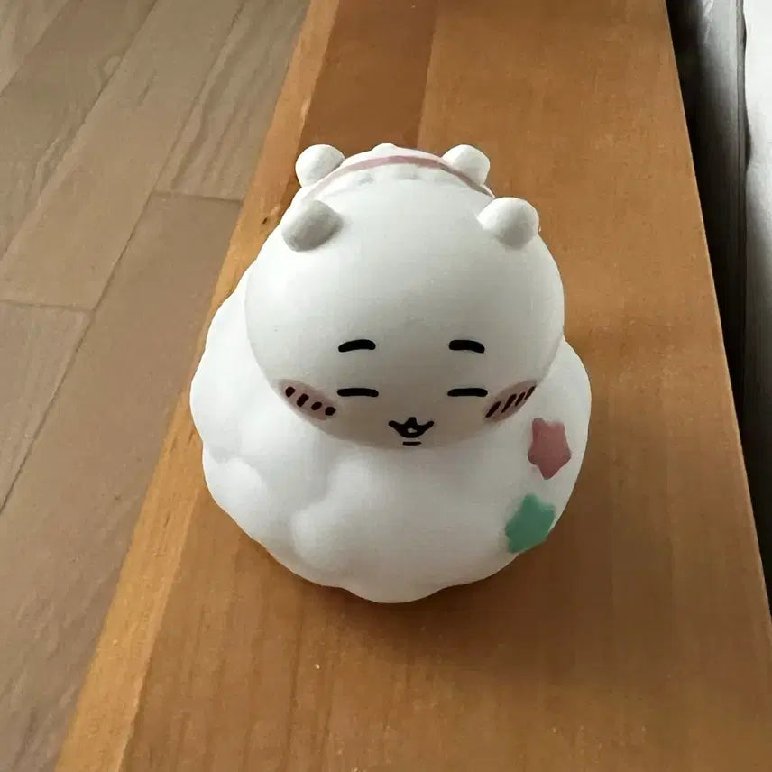 [BUNJANG] Chiiikawa "Sleeping on Clouds" Light-Up Figure / 정품 치이카와 구름위에서 잘자 라이트 피규어 가챠