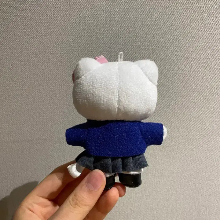 [BUNJANG] Hello Kitty 50th Anniversary School Uniform Mascot Keychain / 헬로키티 키티 50주년 팝업 마스코트 교복 키티 키링