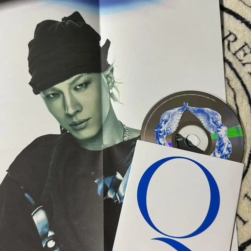 [BUNJANG] BIGBANG Taeyang "Quintessence" Poster &amp; CD Set / 빅뱅 태양 퀸터센스 퀸테센스 포스터, 씨디