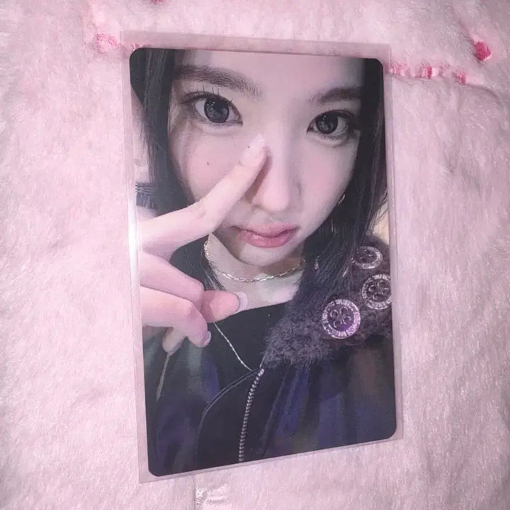 [BUNJANG] Hatsuhatez Jiwoo POB Photocard / 하츠투하츠 지우 얼빡 미공포 포카