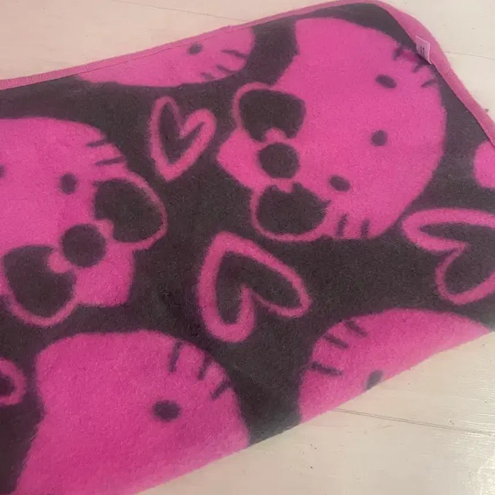 [BUNJANG] Sanrio 2018 Classic Kitty Gal Blanket / 일본정품 2018 고전키티 갸루 담요 방꾸템