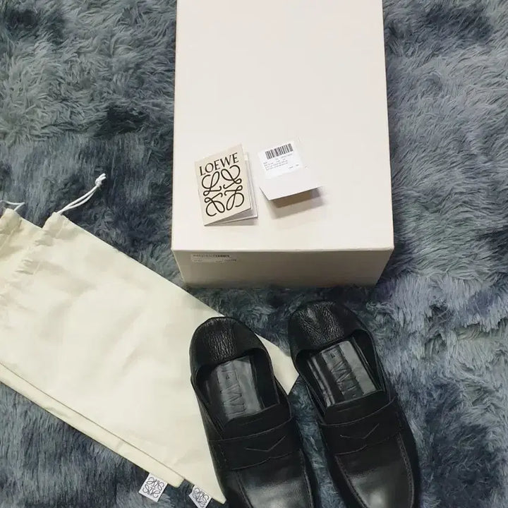 [SOLD OUT] 로에베 뮬 로퍼 43사이즈