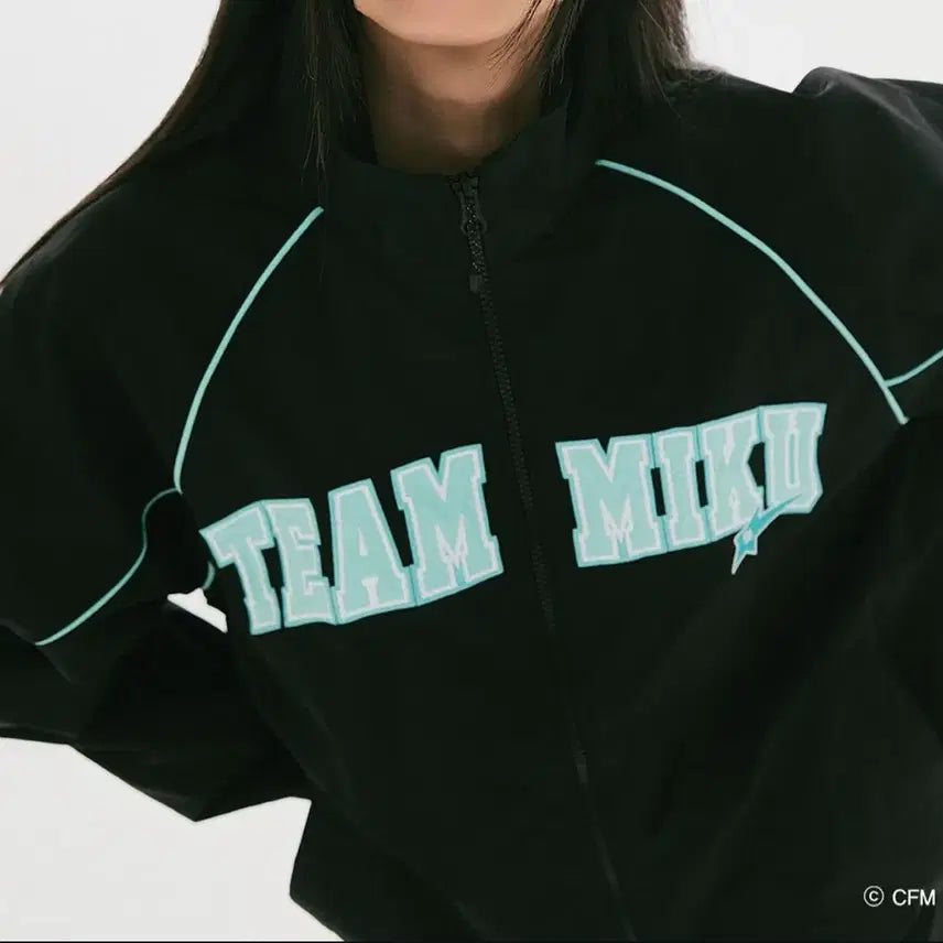 [BUNJANG] SPAO Hatsune Miku Windbreaker Jacket / 스파오 프렌즈 하츠네 미쿠 윈드브레이커 바람막이