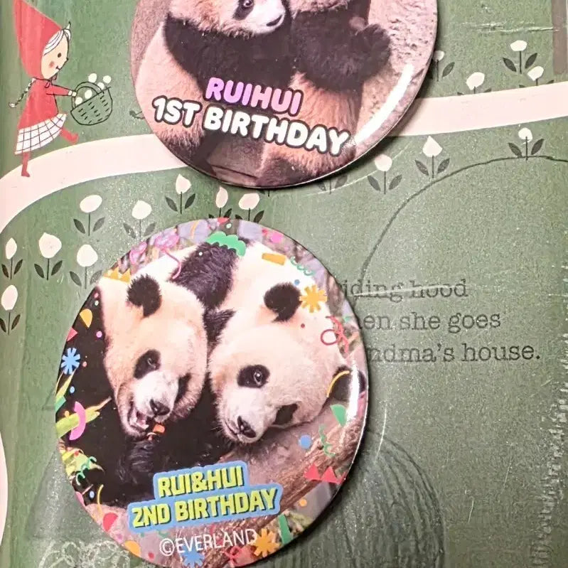 [BUNJANG] Everland Rui &amp; Hui Birthday Badge Set / 에버랜드 루이후이 생일뱃지예요.