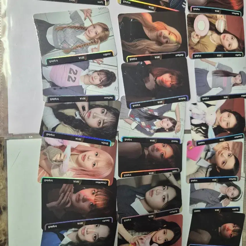 [BUNJANG] tripleS msnz Bundle Set 24 Photocards / 트리플에스 msnz 24개 일괄 실물옵젝 팜(qr x)