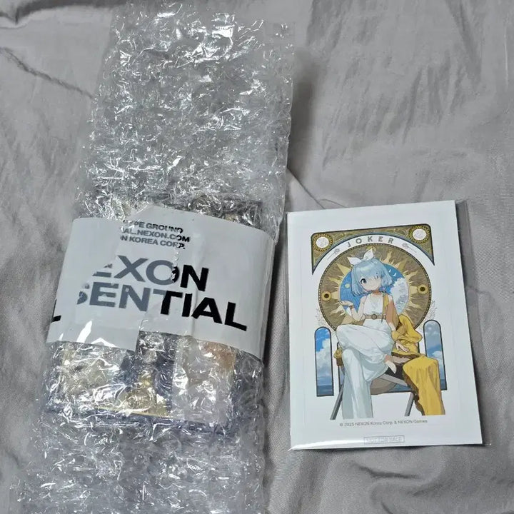 [BUNJANG] Blue Archive Bicycle Trump Cards &amp; Limited Edition Sticker Set / 블루 아카이브 바이시클 트럼프 카드 및 한정 스티커