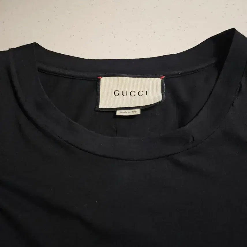 [BUNJANG] Gucci Stripe Logo Vintage Embroidered T-Shirt Size S / S 구찌 띠로고 빈티지 자수 반팔티셔츠