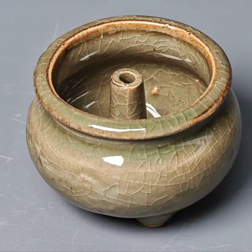 [BUNJANG] Authentic Chinese Celadon Porcelain Tripod Censer, Republic of China, Longquan Ware, Antique Collectible / [진품] 청말 민국 용천요 청자 삼족향로 중국도자기 골동품 수집품
