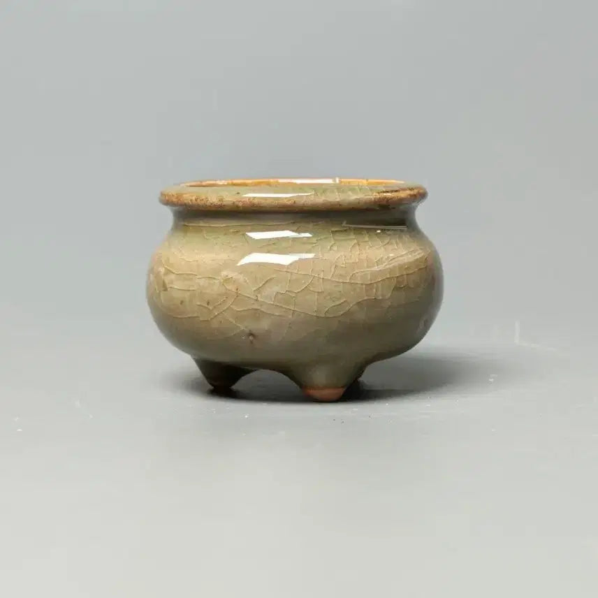 [BUNJANG] Authentic Chinese Celadon Porcelain Tripod Censer, Republic of China, Longquan Ware, Antique Collectible / [진품] 청말 민국 용천요 청자 삼족향로 중국도자기 골동품 수집품