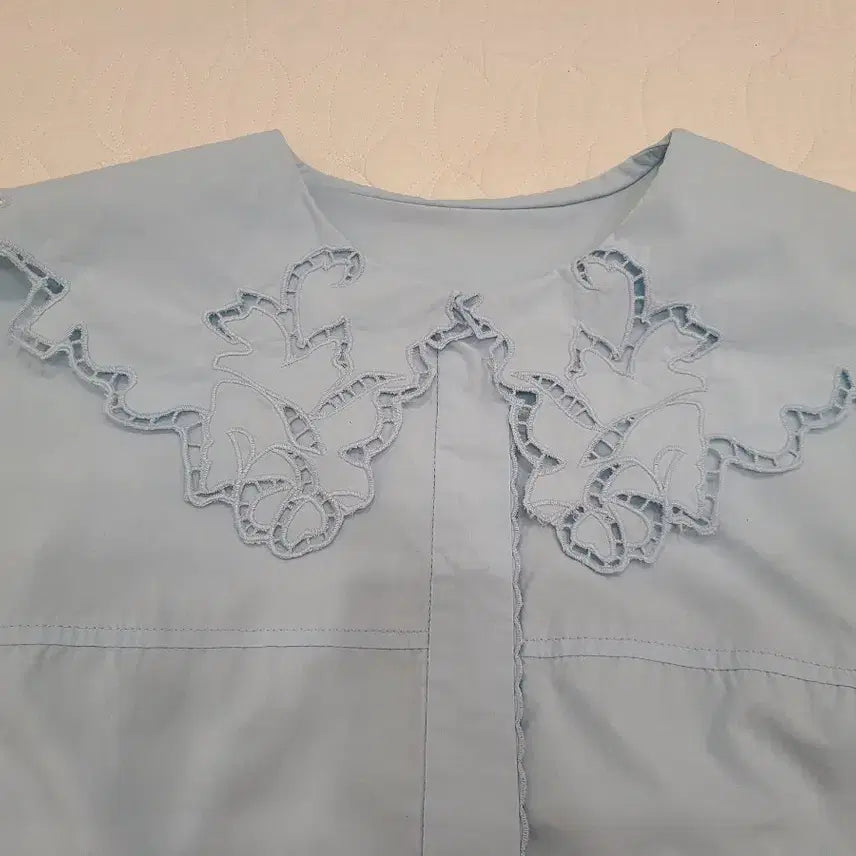 [BUNJANG] Mine Lace Collar Blouse Size 55 / 마인 레이스 카라 블라우스 55사이즈