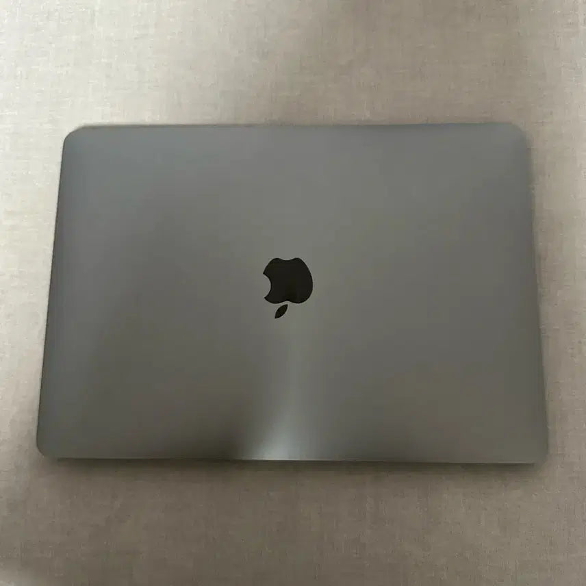 [BUNJANG] Apple MacBook Pro M1 13-inch 8GB RAM 256GB SSD Space Gray / 맥북 프로 M1 13인치 8GB 256GB 스그