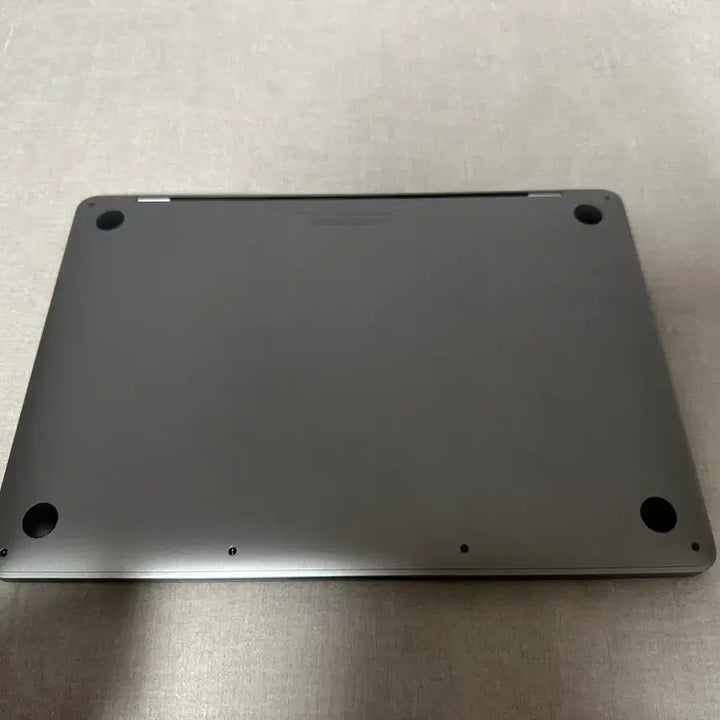 [BUNJANG] Apple MacBook Pro M1 13-inch 8GB RAM 256GB SSD Space Gray / 맥북 프로 M1 13인치 8GB 256GB 스그