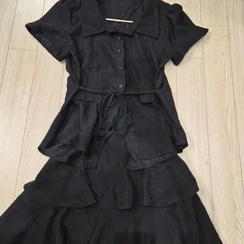 [BUNJANG] Black Frill Skirt and Shirt Set / 셔츠,치마 세트