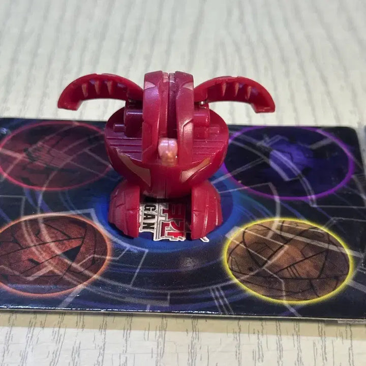 [BUNJANG] Bakugan B1 Nova Meteor Dragonoid and 1 Other Figure w/ Cards / [고전 정품] 바쿠간 b1 노바 메테오 드래고노이드 외 1종 및 카드