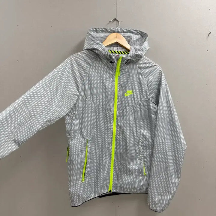 [BUNJANG] Nike Windrunner Jacket / 남성 90 S / 나이키 윈드러너 바람막이
