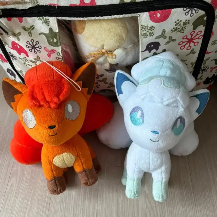 [BUNJANG] Japan Alola Ninetales Fox Set Plush / 일본 알로라 식스테일 여우 세트 인형 무료배송 합니다