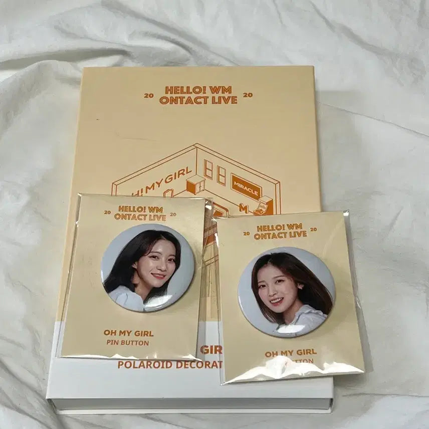 [BUNJANG] OH MY GIRL Hello! WM On-Tact Live Pin Button Set &amp; Polaroid Set / 오마이걸 헬로!WM 온택트 라이브 핀버튼 2종, 폴라로이드 세트