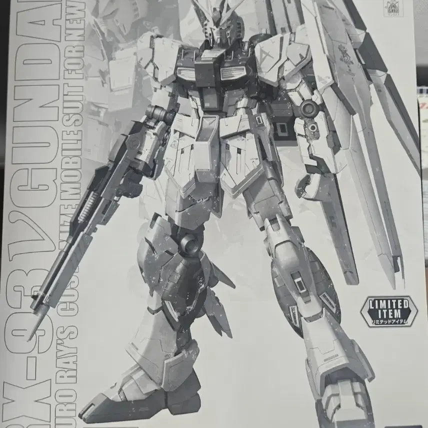 [BUNJANG] MG 1/100 Nu Gundam Mechanical Clear Ver.Ka Limited Edition Model Kit with Green Psycho-Frame / MG 뉴건담 메카니컬 클리어 + 사이코프레임