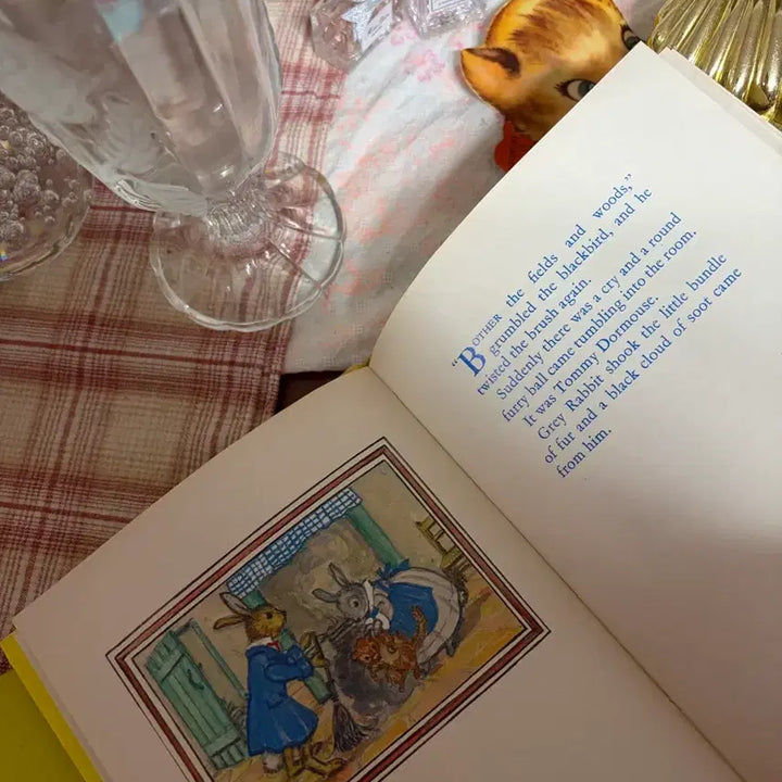 [BUNJANG] Vintage Book: Little Grey Rabbit&