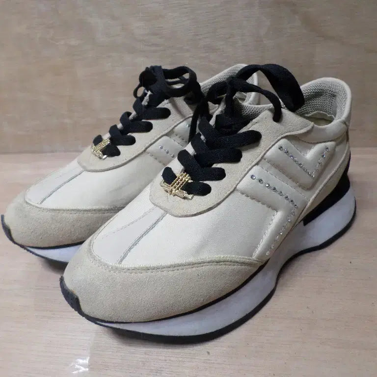 [SOLD OUT] 후루룩구제2 235 랑방컬렉션 운동화 스니커즈 260611