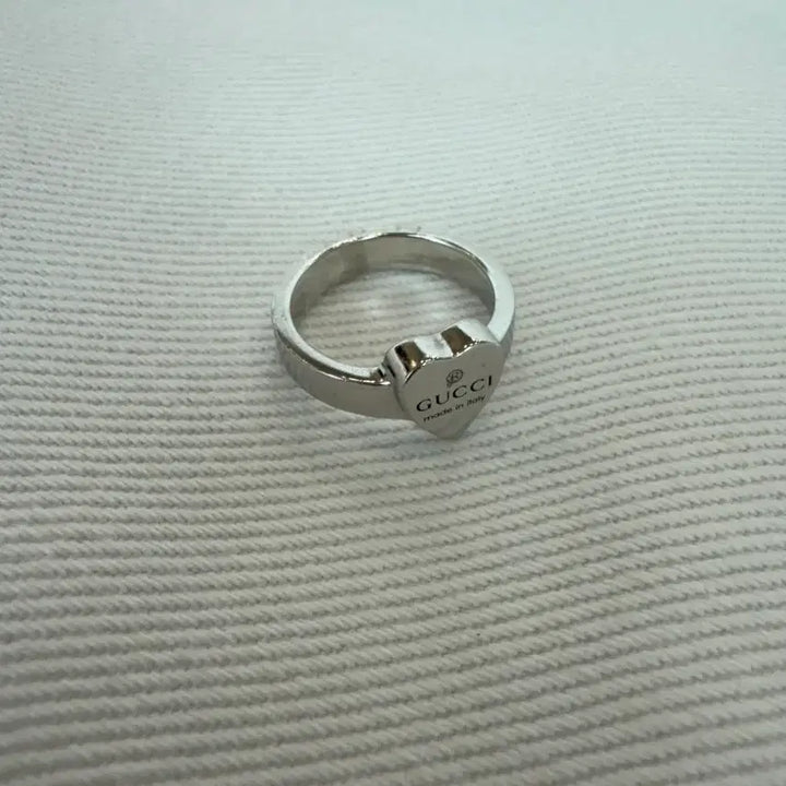 [BUNJANG] Gucci Silver Heart Pendant Ring / 구찌 실버 하트링
