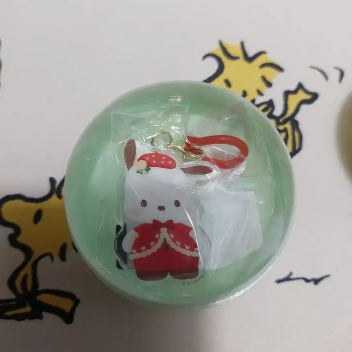 [BUNJANG] Sanrio Seongsu Christmas Pop-Up Pochacco Gacha / 산리오 성수 크리스마스 팝업 가챠 포차코