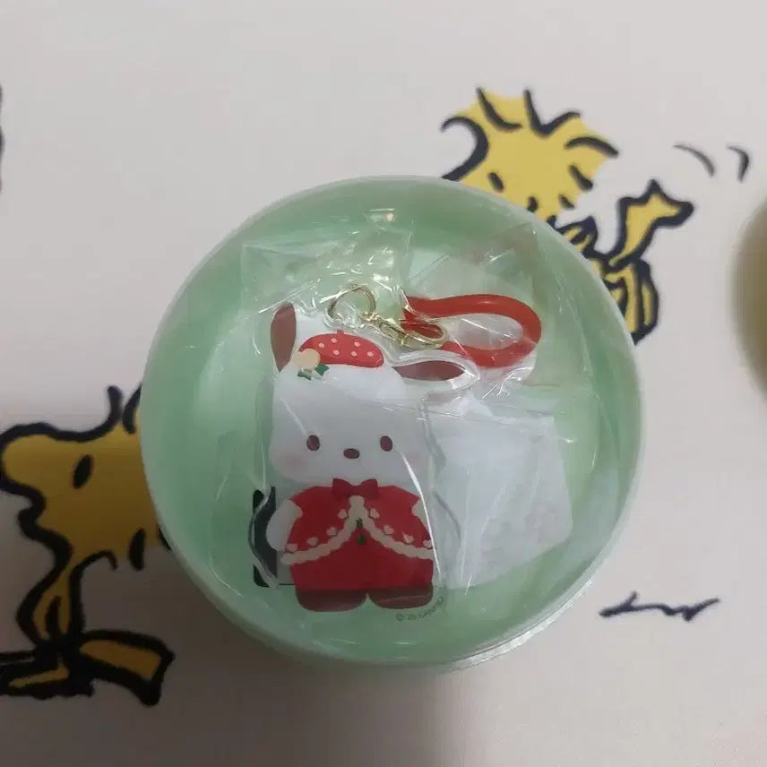 [BUNJANG] Sanrio Seongsu Christmas Pop-Up Pochacco Gacha / 산리오 성수 크리스마스 팝업 가챠 포차코