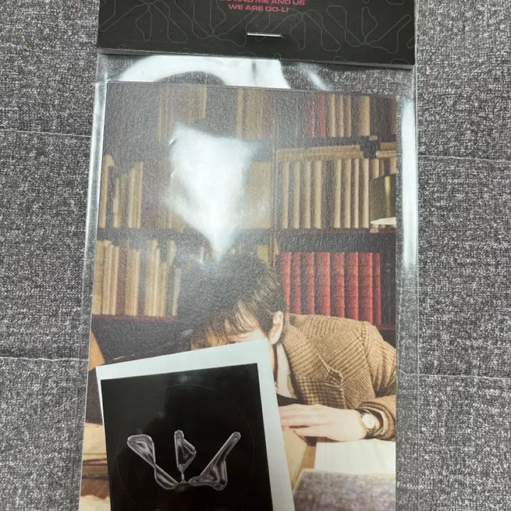 [BUNJANG] WOODZ Cho Seung Youn OO-LI LP Exclusive Postcard Sticker Set (Sealed) / [미개봉 새상품] 우즈 조승연 OO-LI LP 특전 엽서 스티커