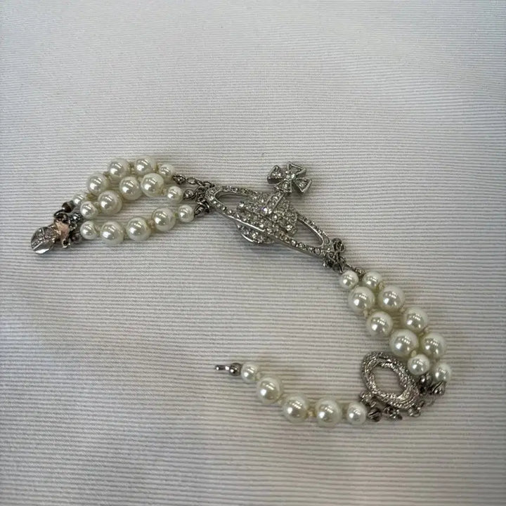 [BUNJANG] Vivienne Westwood Lucris Pearl Bracelet / 비비안 웨스트우드 루크리스 진주 팔찌