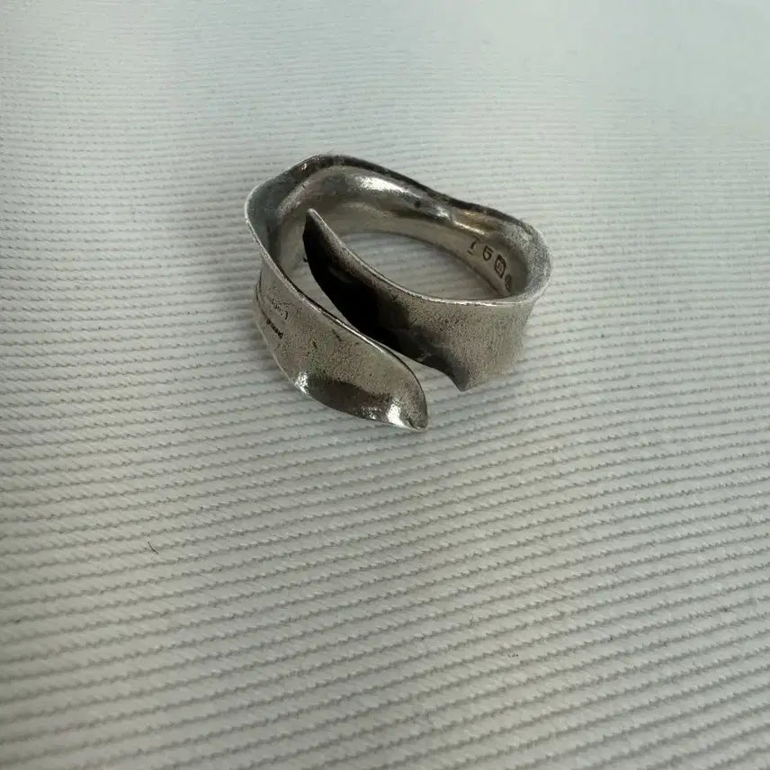 [BUNJANG] Julius Silver Lip Ring / 율리우스 ( Julius ) 실버 반지