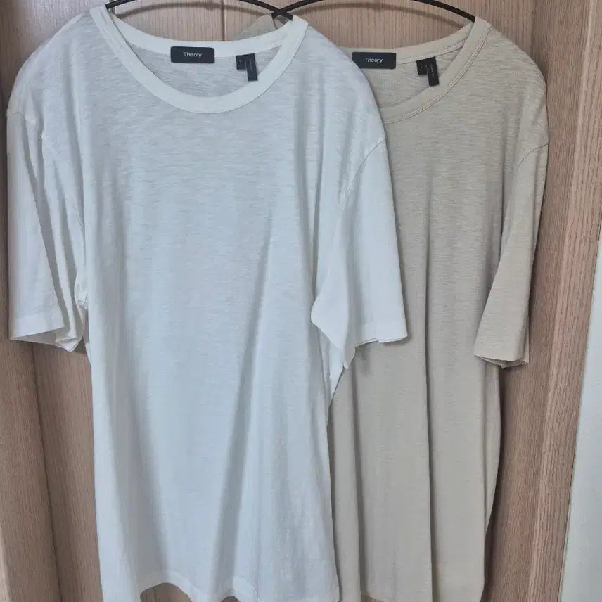 [SOLD OUT] [L]띠어리 코스모스 에센셜 티 (화이트, 샌드) 일괄판매