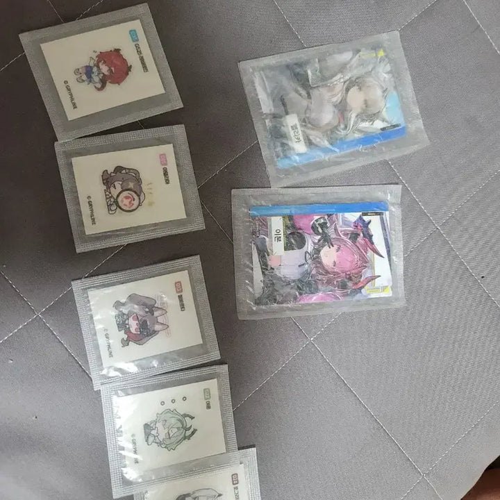 [BUNJANG] Endfield Hamburger Photocard + Seal Set / gs25 엔드필드 햄버거포카+씰 판매/교환합니다