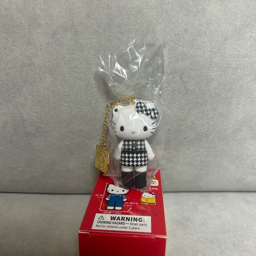 [BUNJANG] Sanrio Hello Kitty 50th Anniversary Figure / 산리오 헬로키티 50주년 피규어