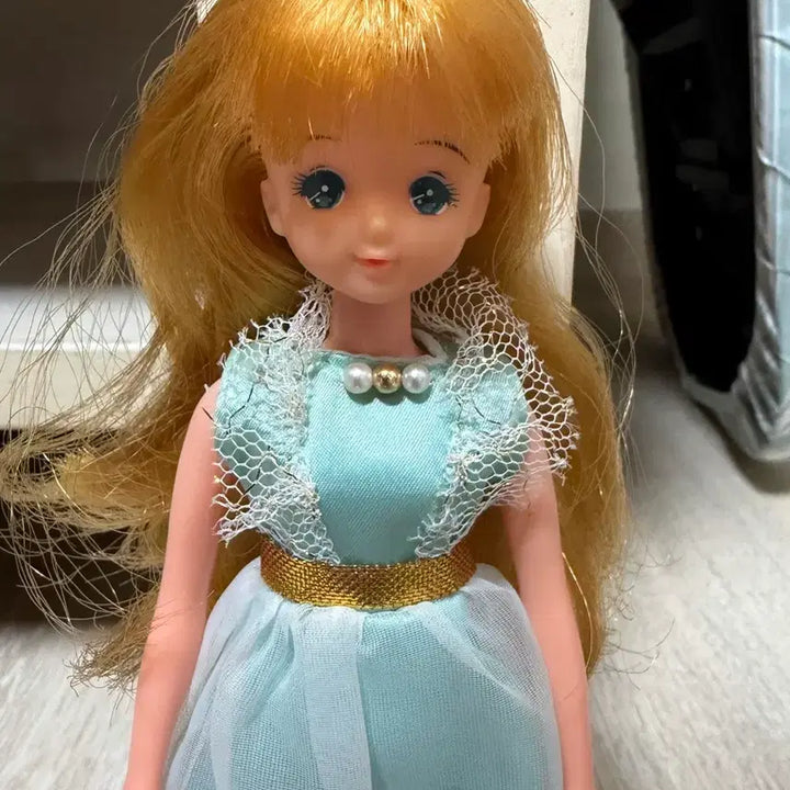 [BUNJANG] 3rd Generation Rika Friend Sayaka Doll with Extra Yarn / 3대리카친구사야카인형을 팝니다