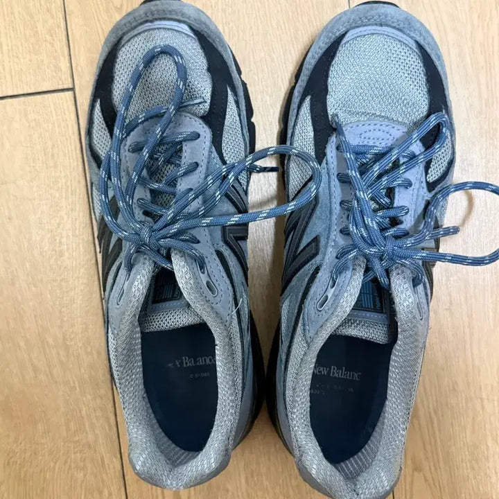 [BUNJANG] New Balance 990v4 Made in USA Arctic Grey Shoes / 뉴발란스 990v4 메이드 인 USA 아크틱 그레이 245